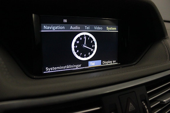 Mercedes-Benz E350 24 of 29