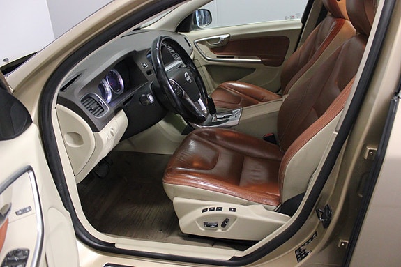 Volvo V60 9 of 22