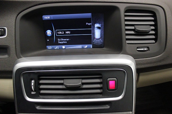 Volvo V60 18 of 22