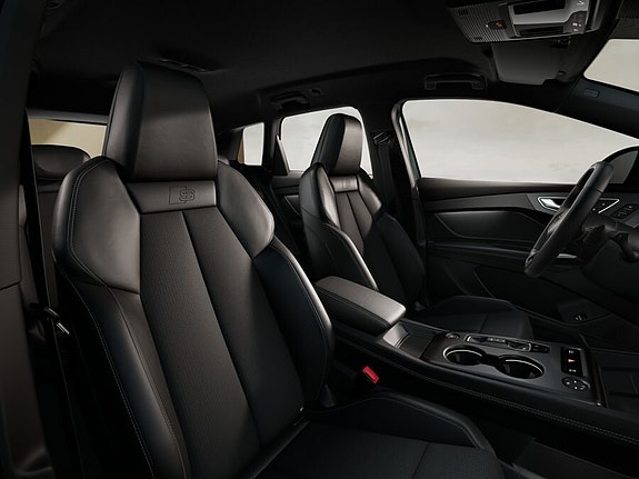 Audi Q4 e-tron 10 of 10