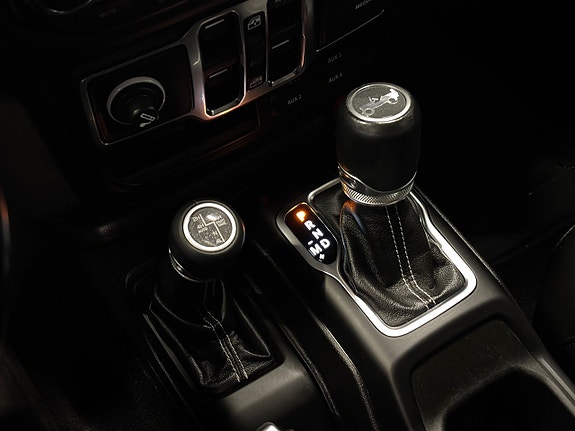 Jeep Wrangler Unlimited 22 of 30