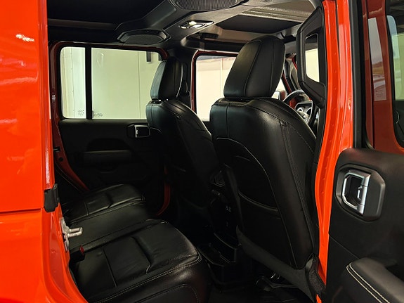 Jeep Wrangler Unlimited 30 of 30