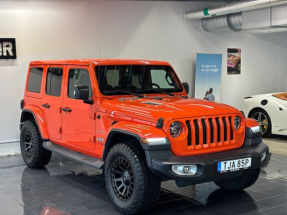 Jeep Wrangler Unlimited 4 of 5