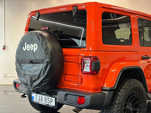 Jeep Wrangler Unlimited 8 of 30