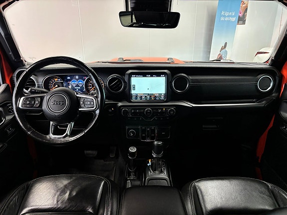 Jeep Wrangler Unlimited 17 of 30