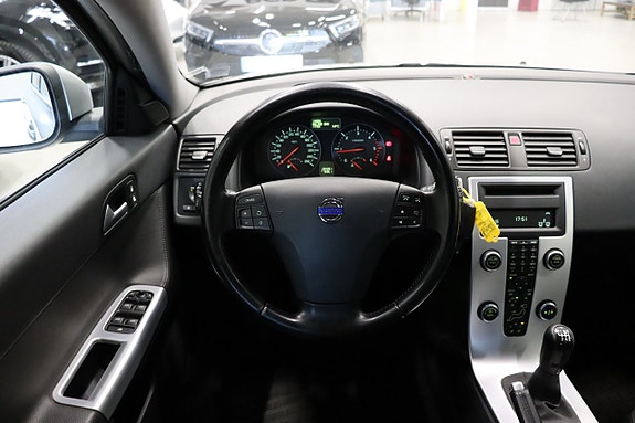 Volvo V50 12 of 21