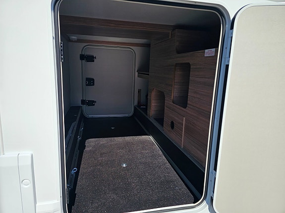 Weinsberg CaraSuite 650 MEG Edition Spicy / KAMPANJ 23 of 24