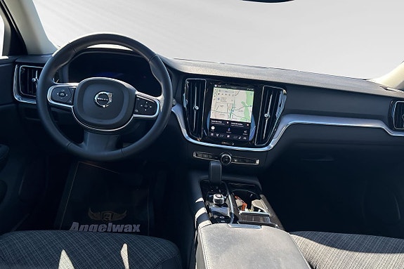 Volvo V60 9 of 12