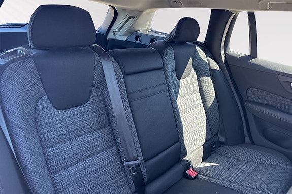 Volvo V60 11 of 12