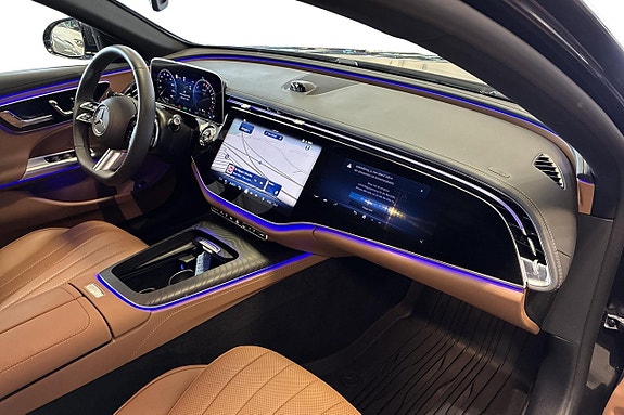 Mercedes-Benz E300 e 10 of 13