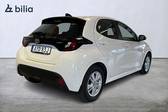 Toyota Yaris 19 of 21