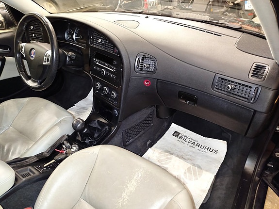 Saab 9-5 20 of 27