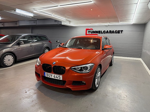 BMW 116i 4 of 5
