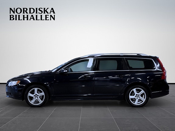 Volvo V70 4 of 5