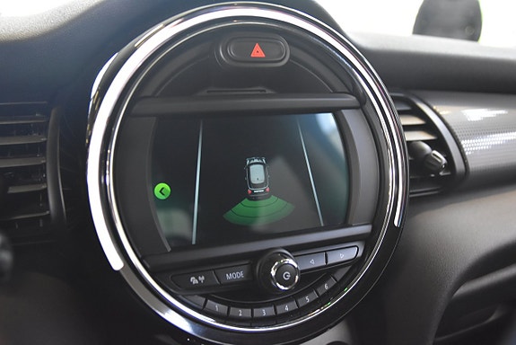 MINI Cooper 12 of 16
