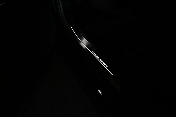 Land Rover Range Rover Sport 24 of 26