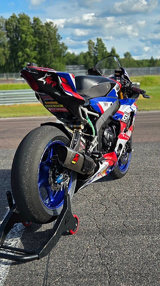 Yamaha R6 Rj27 4 of 8