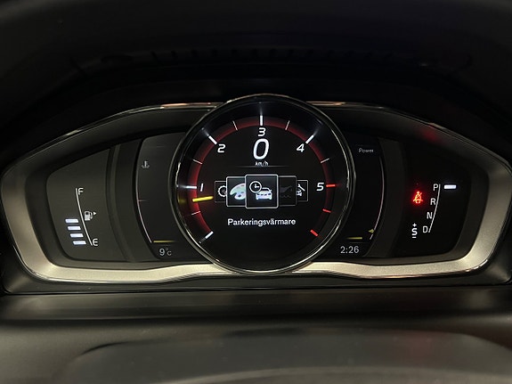 Volvo XC60 16 of 30