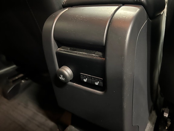 Volvo XC60 27 of 30