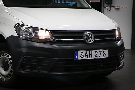 Volkswagen Caddy Maxi 4 of 5