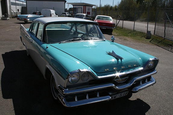 Dodge Custom Royal 22 of 22