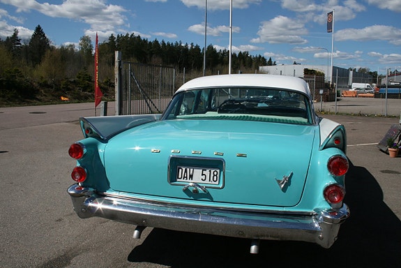 Dodge Custom Royal 9 of 22