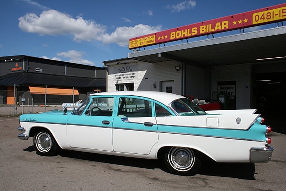 Dodge Custom Royal 21 of 22