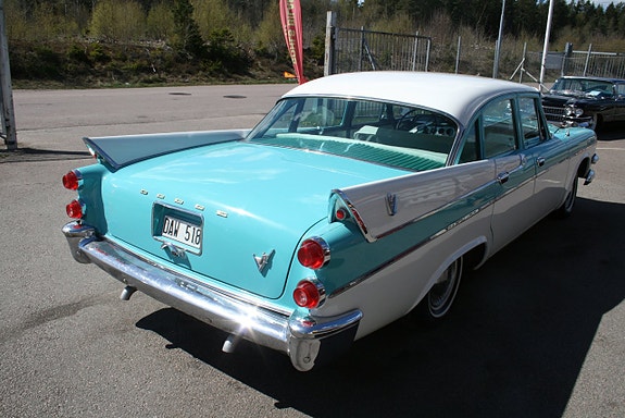 Dodge Custom Royal 20 of 22