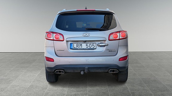 Hyundai Santa Fe 9 of 15