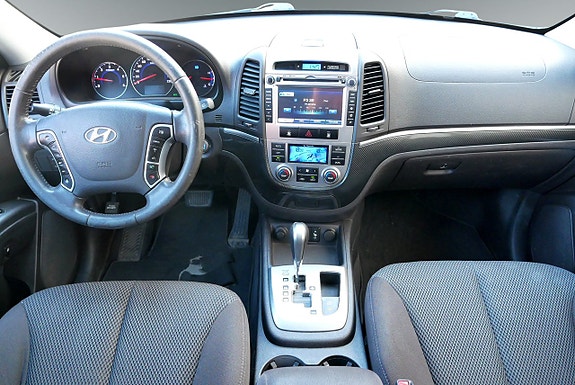Hyundai Santa Fe 11 of 15