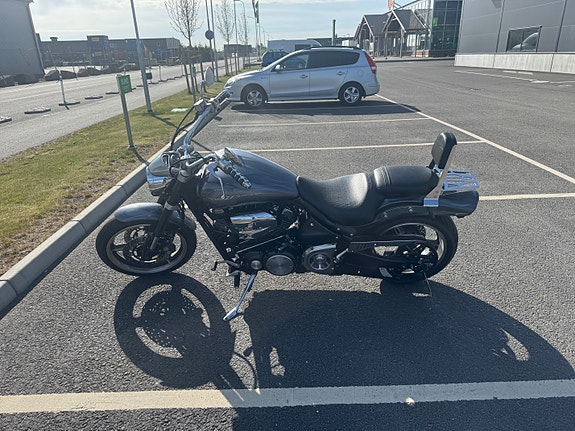 Yamaha XV1700 4 of 4