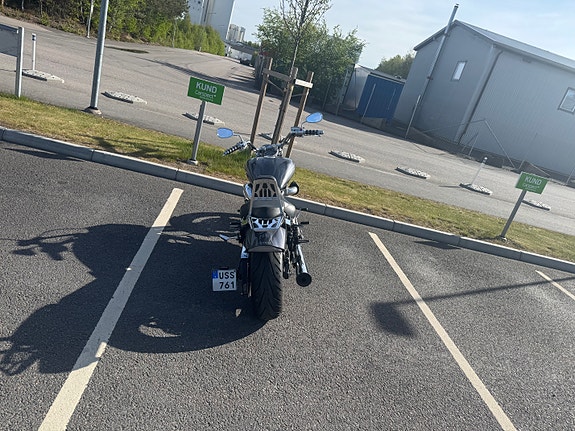 Yamaha XV1700 3 of 4