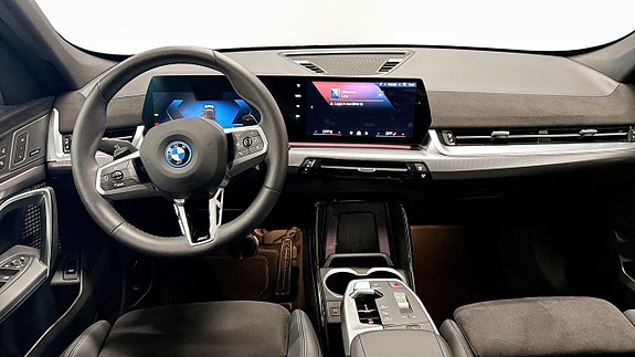 BMW X1 4 of 5