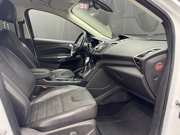Ford Kuga 14 of 19