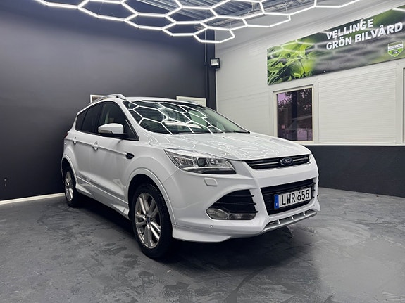 Ford Kuga 2 of 19