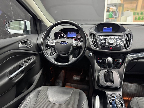 Ford Kuga 11 of 19