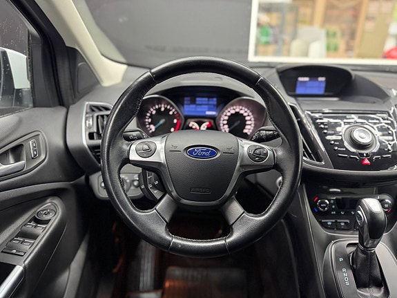 Ford Kuga 12 of 19