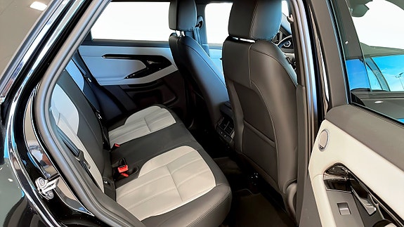 Land Rover Range Rover Evoque 5 of 5