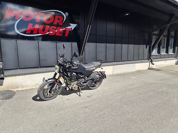 Husqvarna Svartpilen 401 -23