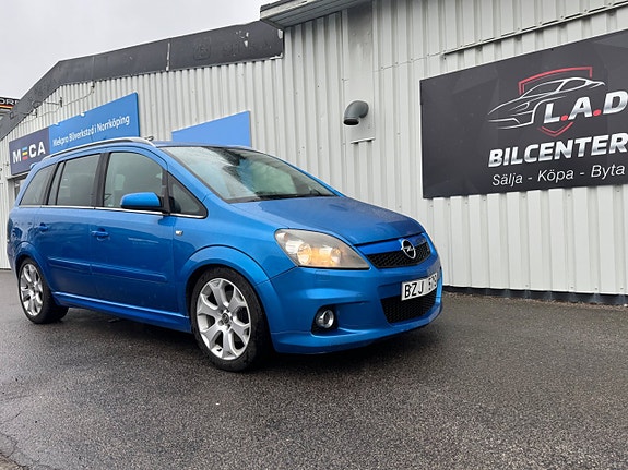 Opel Zafira 2 of 5