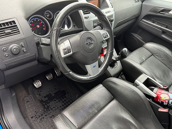 Opel Zafira 5 of 5