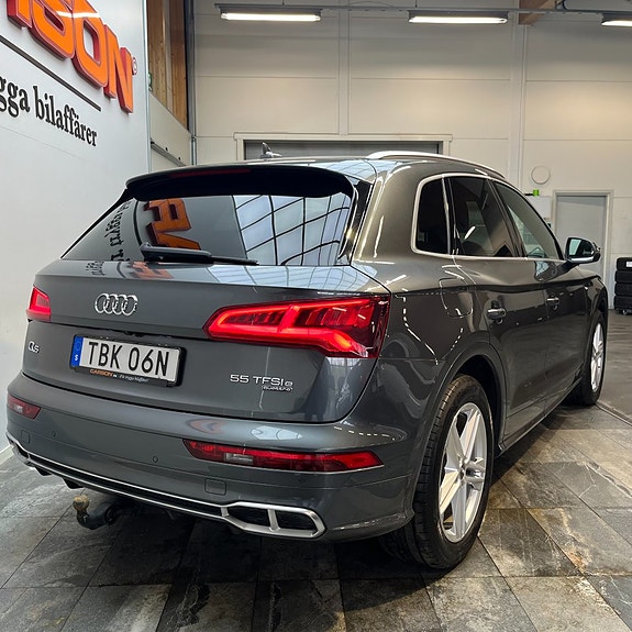 Audi Q5 4 of 5