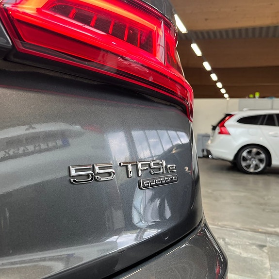 Audi Q5 7 of 14