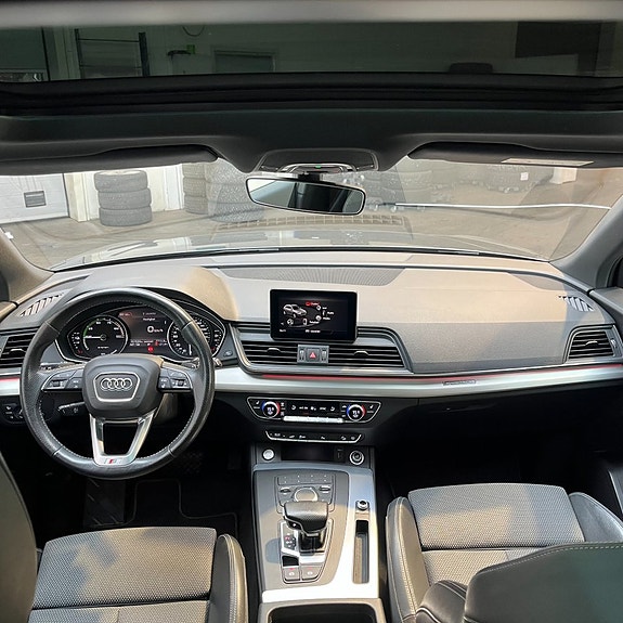 Audi Q5 10 of 14