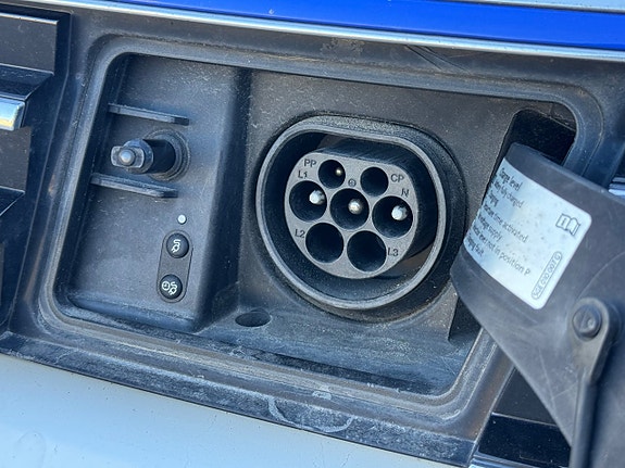 Volkswagen Passat 12 of 15