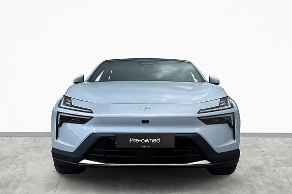 Polestar 4 3 of 5