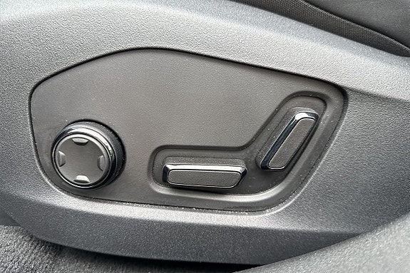 Polestar 4 15 of 19