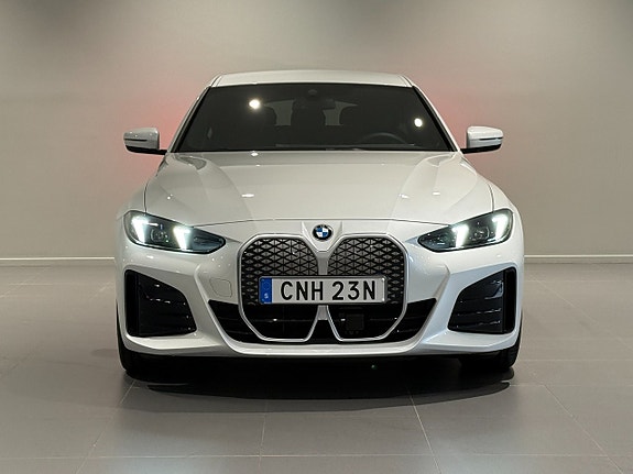 BMW i4 2 of 5