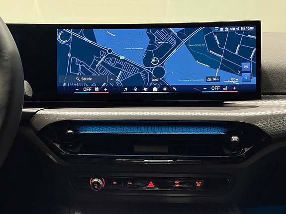 BMW i4 15 of 18
