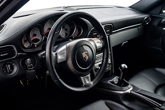 Porsche 911 14 of 30